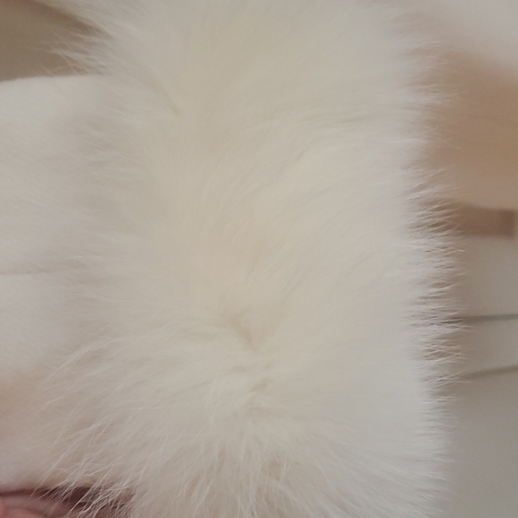 Vanilla Cream Lambswool & Fox Fur Coat - Picture 5 of 8